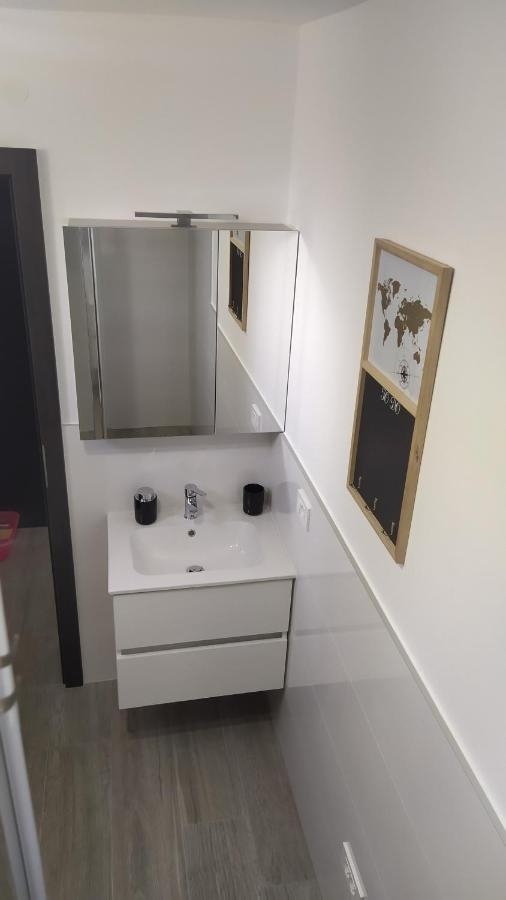 Apartments Dora 2 Bibinje Zewnętrze zdjęcie